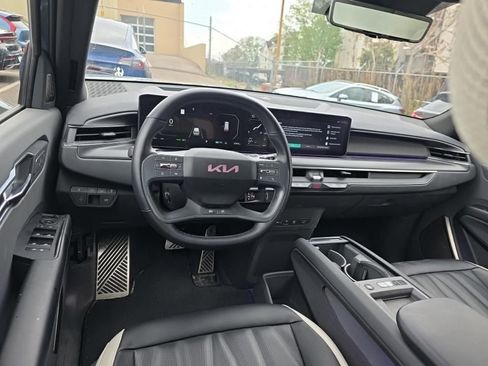 Certified 2024 Kia EV9 GT-Line AWD/4WD image 5