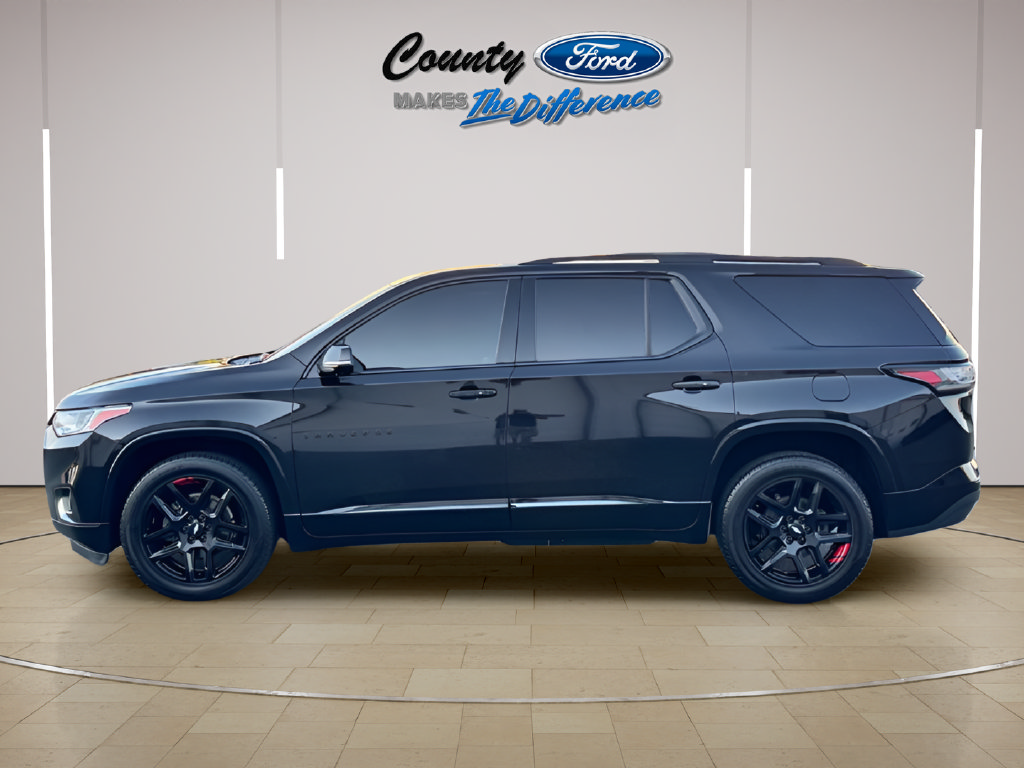 Used 2020 Chevrolet Traverse Premier w/ Redline Edition FWD image 3