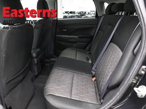 Used 2023 Mitsubishi Outlander Sport AWD image 19