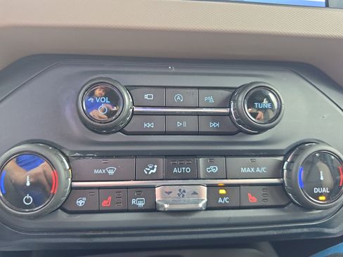 Used 2022 Ford Bronco Wildtrak AWD/4WD image 29