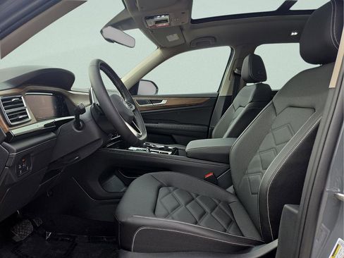 New 2026 Volkswagen Atlas SE FWD image 17