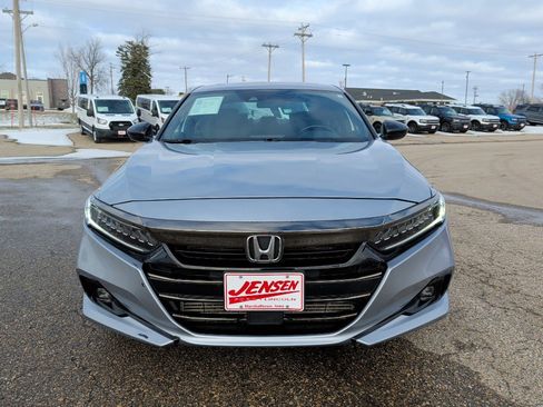 Used 2021 Honda Accord Sport image 3