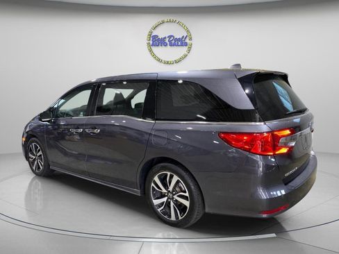 Used 2018 Honda Odyssey Elite image 3