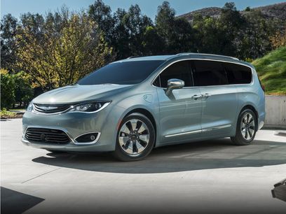 Used 2017 Chrysler Pacifica Platinum
