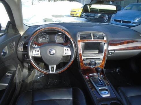 Used 2007 Jaguar XK Convertible image 12