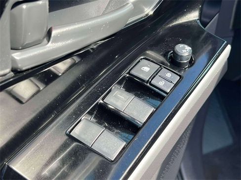 Used 2025 Toyota bZ4X AWD image 20