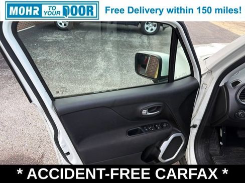 Used 2021 Jeep Renegade Latitude FWD image 12