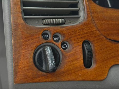 Used 1998 Ford Explorer Sport RWD image 16