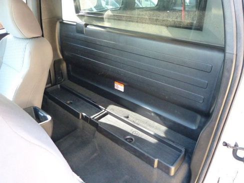 Used 2022 Toyota Tacoma SR image 30