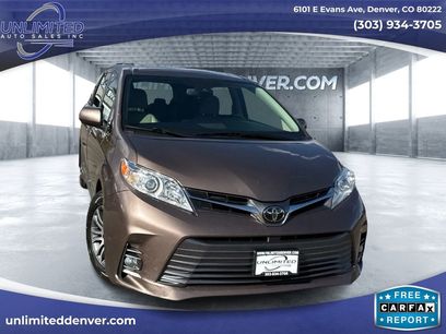 Used 2018 Toyota Sienna XLE
