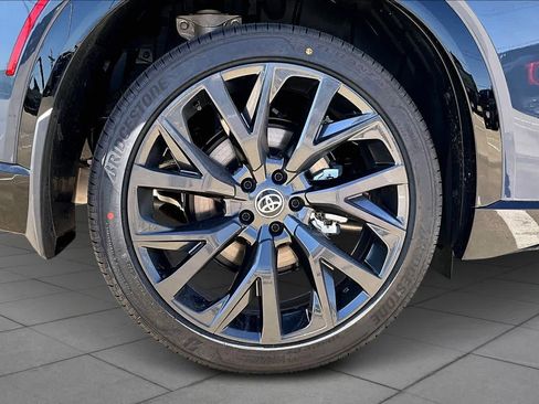 New 2026 Toyota Crown Signia Limited image 11