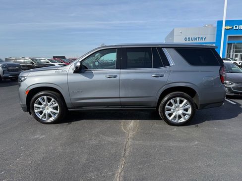 Used 2022 Chevrolet Tahoe High Country w/ Premium Package image 2