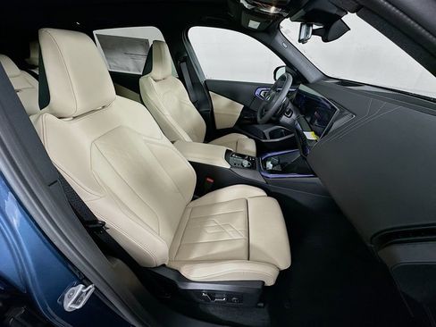 Used 2026 BMW X3 xDrive30 w/ Premium Package image 31