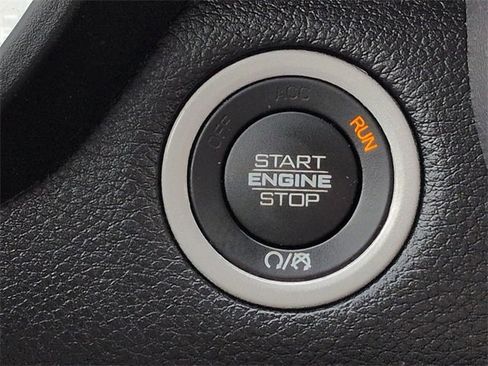 Certified 2022 RAM 1500 Big Horn image 30