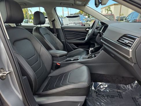 Used 2022 Volkswagen Jetta SEL image 35