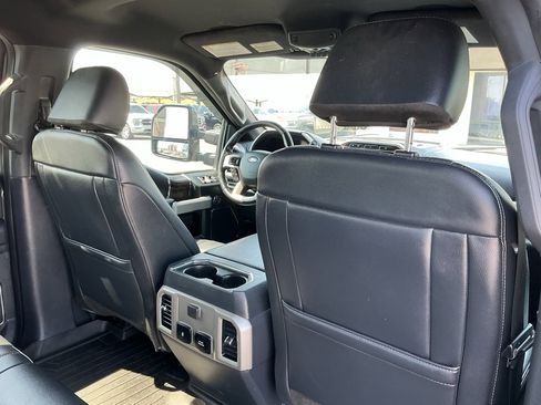 Used 2022 Ford F250 Lariat w/ Lariat Value Package image 39