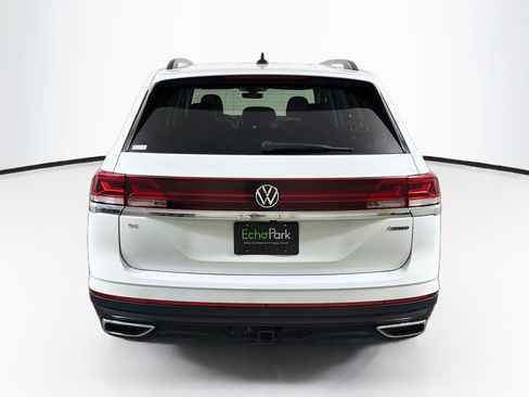 Used 2024 Volkswagen Atlas SE AWD/4WD image 7
