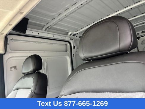 Used 2024 RAM ProMaster 2500 w/ Convenience Group FWD image 9