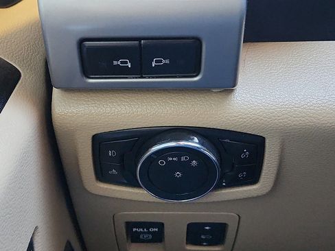 Used 2016 Ford F150 Lariat w/ Equipment Group 501A Mid image 17