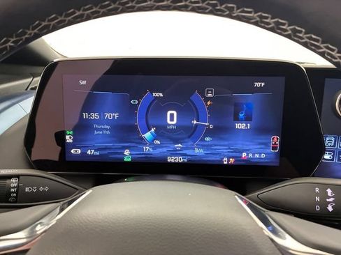 Certified 2025 Chevrolet Equinox EV LT w/ Convenience Package FWD image 25