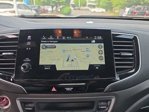 Used 2023 Honda Passport TrailSport image 17