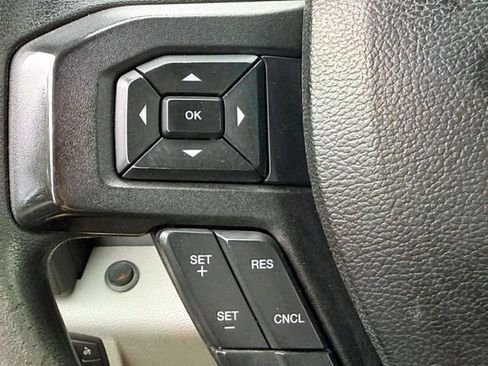 Used 2018 Ford F250 XL w/ Power Equipment Group AWD/4WD image 24