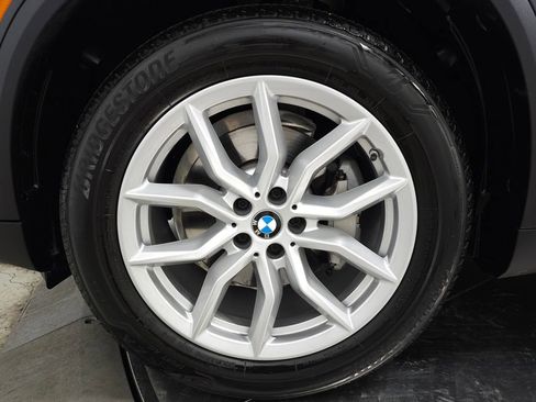 Used 2022 BMW X5 xDrive40i w/ Premium Package AWD/4WD image 15