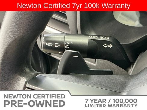 Used 2023 Nissan Rogue S FWD image 30