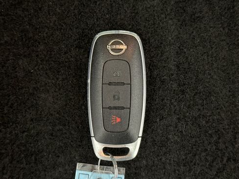 Used 2023 Nissan Rogue S AWD/4WD image 21