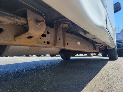 Used 2019 Chevrolet Express 3500 LS image 11