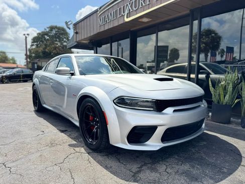 Used 2021 Dodge Charger Scat Pack RWD image 4