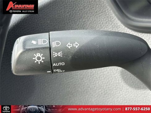 Used 2022 Toyota Corolla SE image 27