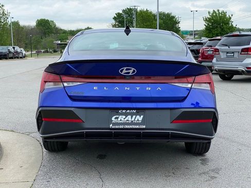 New 2026 Hyundai Elantra SEL Sport Premium FWD image 6
