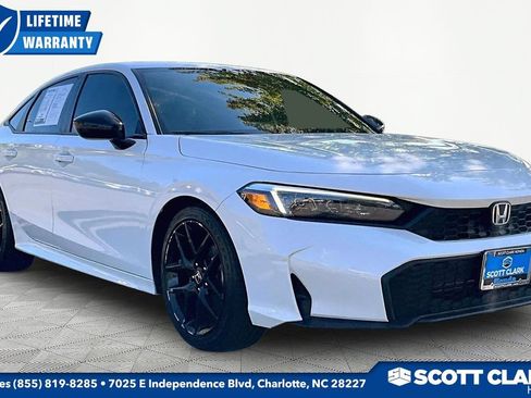 Used 2025 Honda Civic Sport image 1