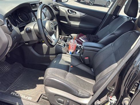 Certified 2020 Nissan Rogue Sport SL w/ Premium Package FWD image 16