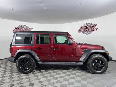 Used 2022 Jeep Wrangler Unlimited Sport AWD/4WD image 8