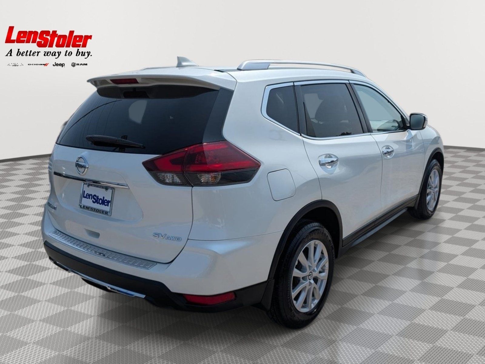 Used 2018 Nissan Rogue SV AWD/4WD image 5