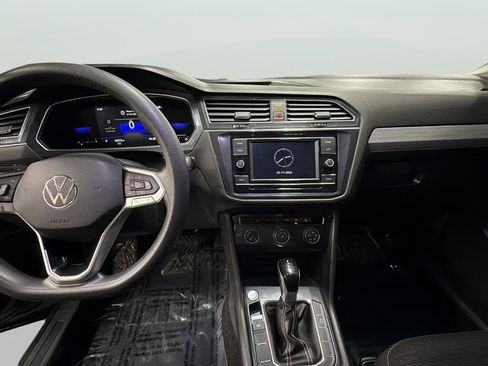 Used 2023 Volkswagen Tiguan S image 9