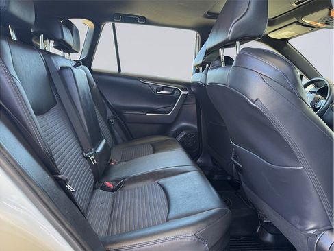 Used 2021 Toyota RAV4 XSE w/ Carpet Mat Package (TMS) AWD/4WD image 25