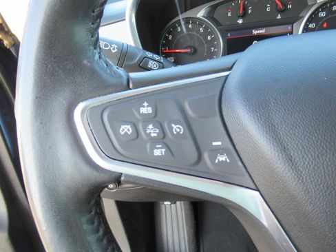 Used 2020 Chevrolet Equinox LT FWD image 22