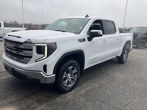 New 2026 GMC Sierra 1500 SLE image 1