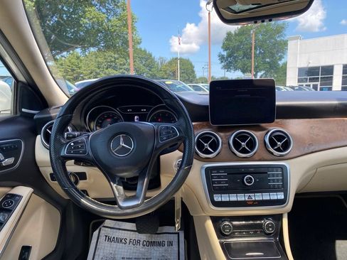 Used 2019 Mercedes-Benz GLA 250 4MATIC image 26