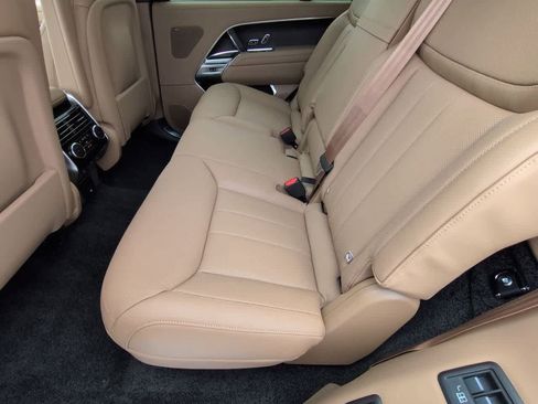 New 2026 Land Rover Range Rover Long Wheelbase SE image 20