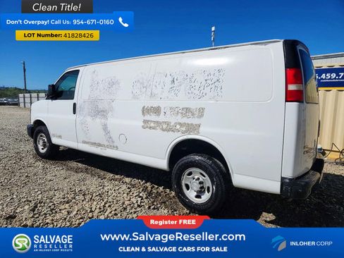 Used 2010 Chevrolet Express 2500 Extended image 3