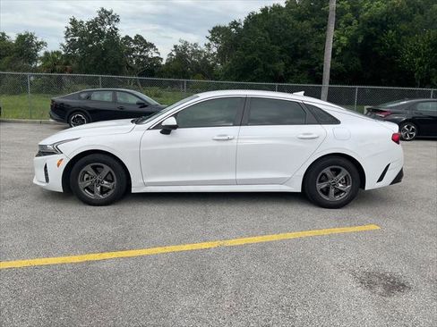 Used 2022 Kia K5 LXS FWD image 3
