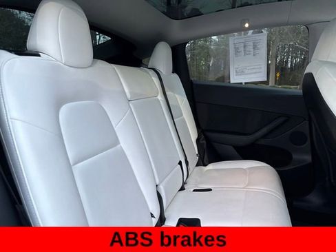 Used 2025 Tesla Model Y Long Range image 28