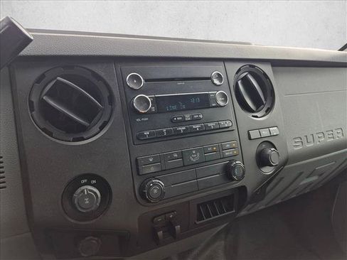 Used 2015 Ford F250 XL w/ Power Equipment Group AWD/4WD image 11