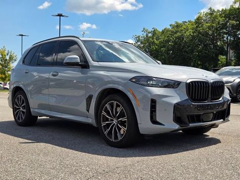 Used 2024 BMW X5 xDrive40i w/ M Sport Package AWD/4WD image 7