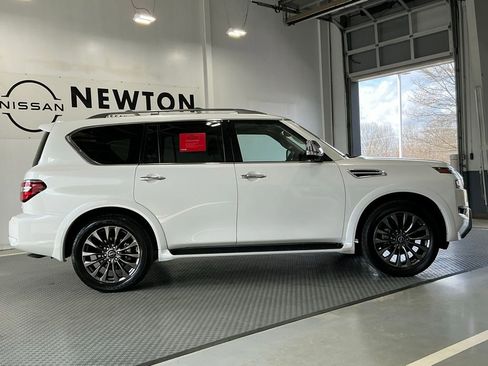 Used 2024 Nissan Armada Platinum w/ Captain's Chairs Package image 28