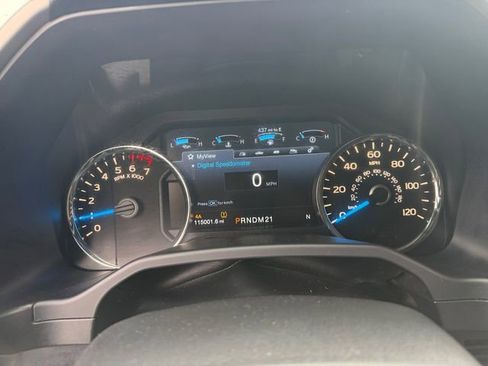 Used 2015 Ford F150 Lariat w/ Equipment Group 501A Mid image 14